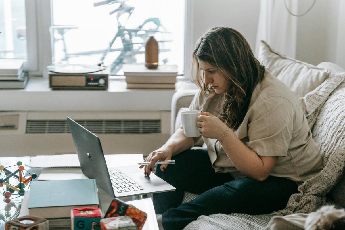 How to Balance a Side Hustle with a Full-Time Job