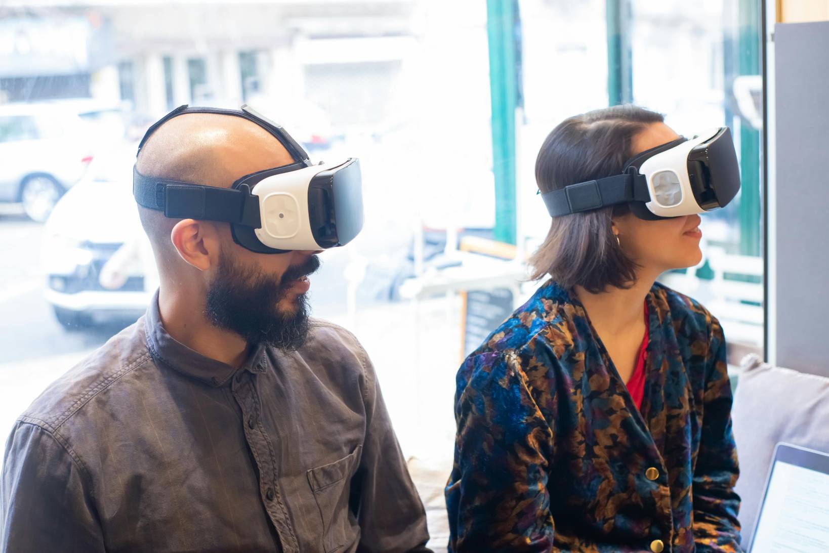 The Role of AI in Modern Dating: Are Virtual Matchmakers the Future?