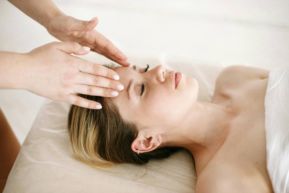 The Role of Aromatherapy in Relaxation and Stress Relief